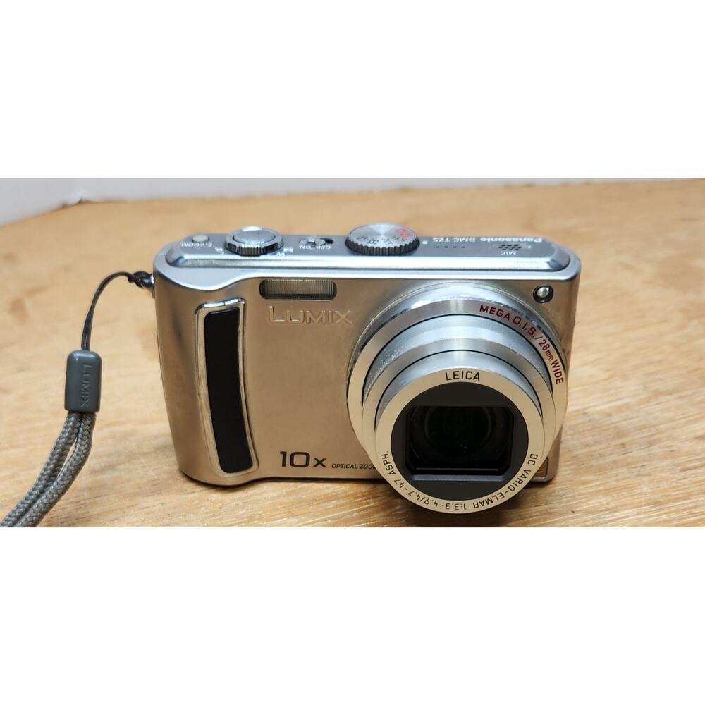 Panasonic LUMIX DMC-TZ5 Camera Silver Works, with charger, case, 2 batteries